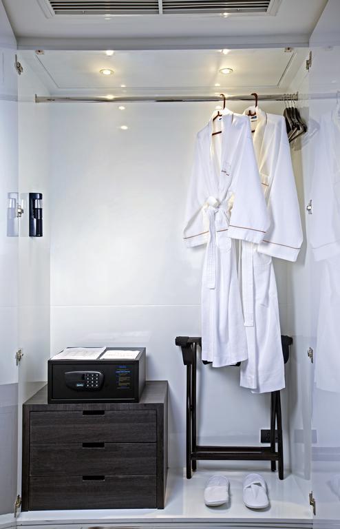 Executive Premier Room